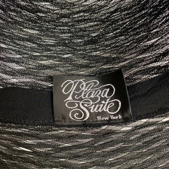 Vintage PLAZE SUITE NEW YORK glam black mesh hat with large bow - Picture 4 of 12